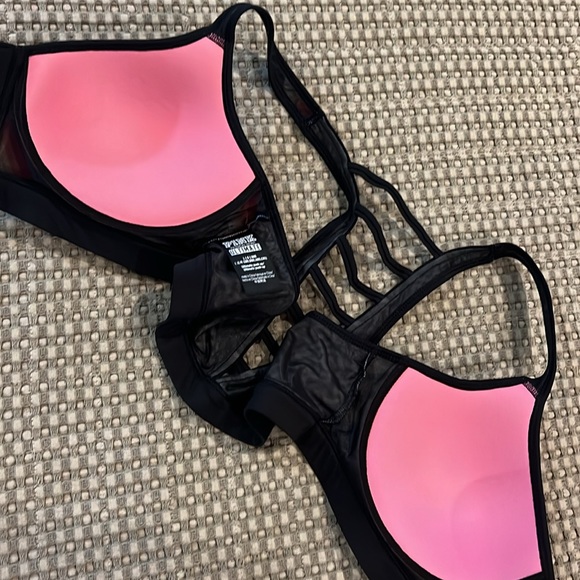 PINK Victoria’s Secret Ultimate Sports Bra - Picture 3 of 4